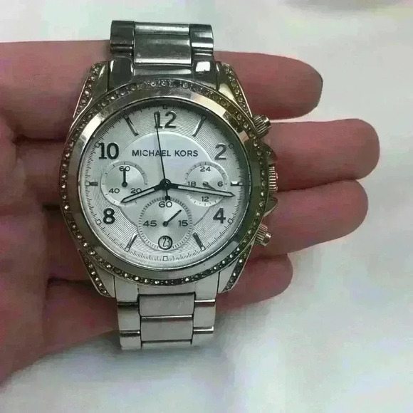 Michael Kors Silver Watch with Pave Diamond Face - Picture 2 of 7